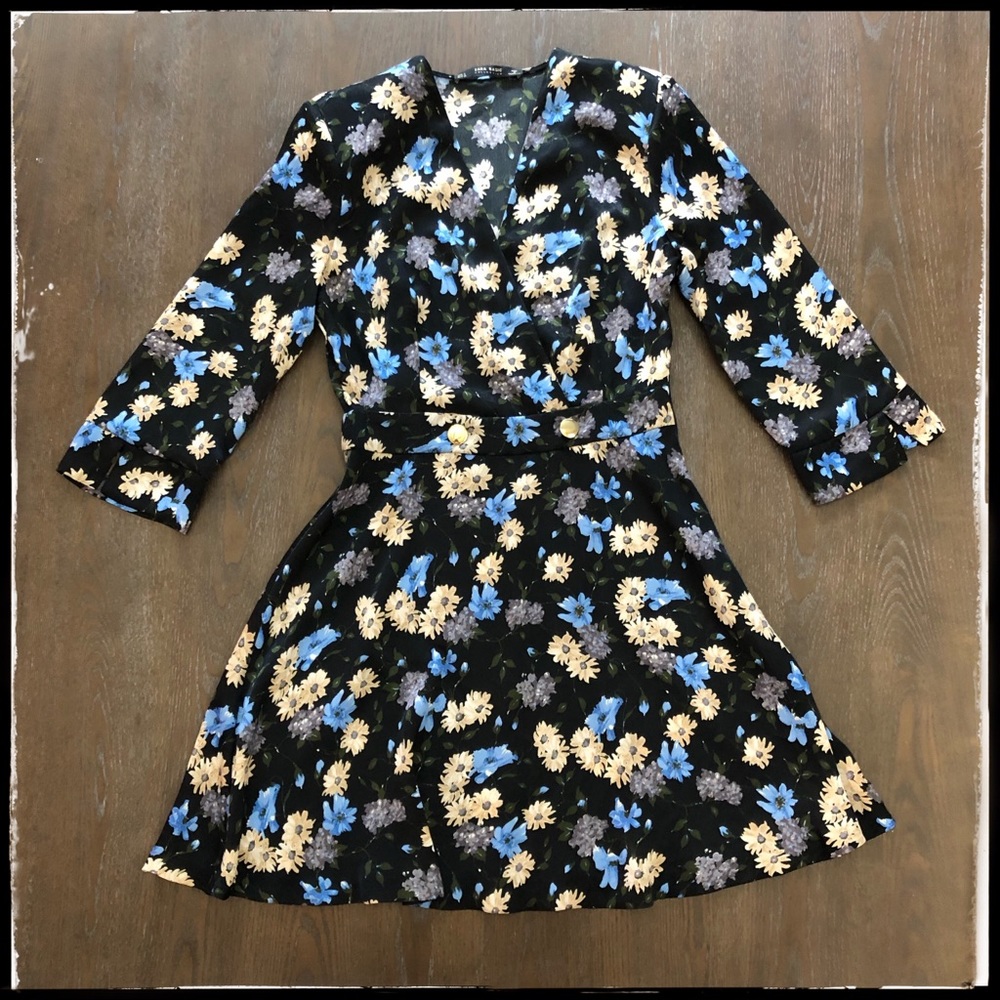 🔥 Zara Dress- Super Sexy Fit 🔥